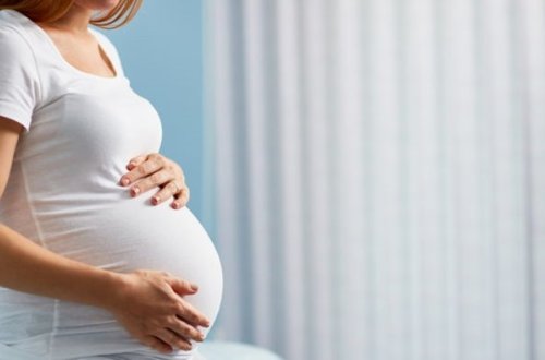 İnternetdə tanış olduğu kişidən hamilə qaldı - Eşitdiklərindən ŞOKA DÜŞDÜ - VİDEO