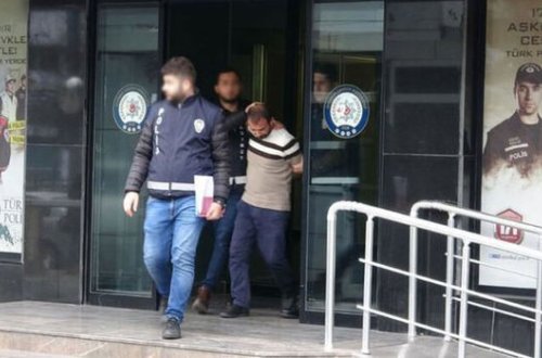 Вышел из тюрьмы, расстрелял мать и жену