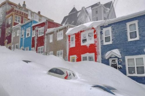 Ev saatlar içində qarın içinə batdı – VİDEO