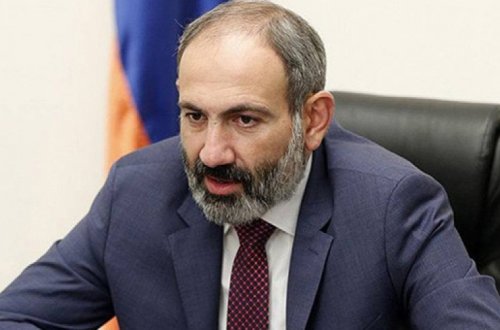 Paşinyan bakılılara baş əydi - Ermənistan ŞOKDA