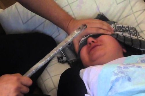 Homoseksual çeçen qadın: Valideynlərim döyə-döyə içimdən cin çıxarmaq istəyirdilər