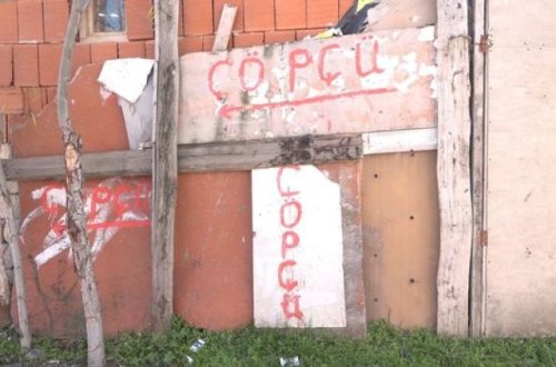 Tibbin fırıldaqçı adlandırdığı çöpçü: “Həkimlər xəstələri özləri bizə yönləndirirlər“ - Video