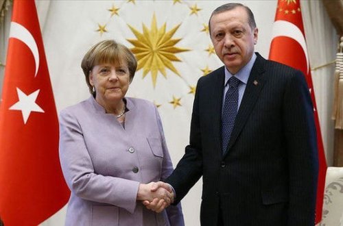 Ангела Меркель прибыла в Турцию