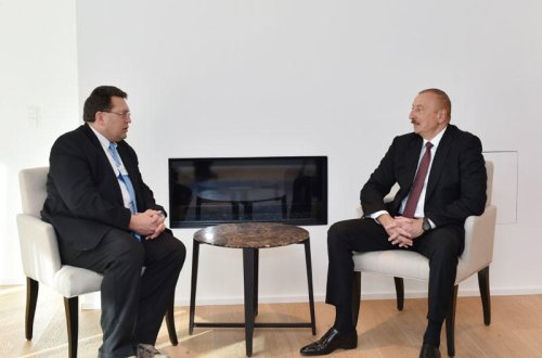 Prezident İlham Əliyevin Davosda İsveçrənin Montrö şəhərinin meri ilə görüşü olub - FOTO