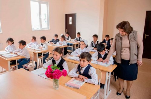 Şagirdlər 9 gün məktəbə getməyəcək