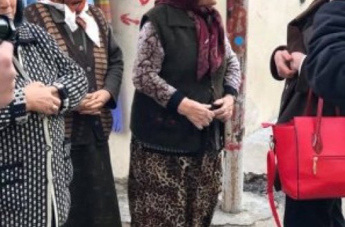 Günel Səfərova seçicilərlə görüşdü - Xutorda