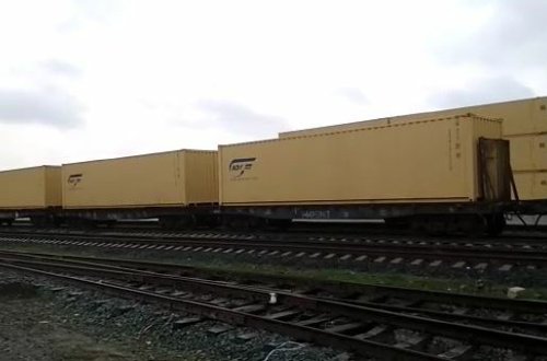 Karbamidin dəmir yolu ilə böyük kisələrdə daşınmasına başlanılıb