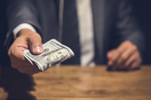 Azərbaycanda təhsil sahəsində baş verən korrupsiya faktları açıqlanıb