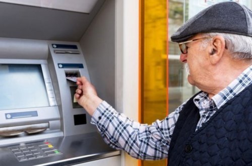 Pensiyaya çıxmaq üçün tələblər açıqlandı: “25 il sığorta stajı qazanmaq...”