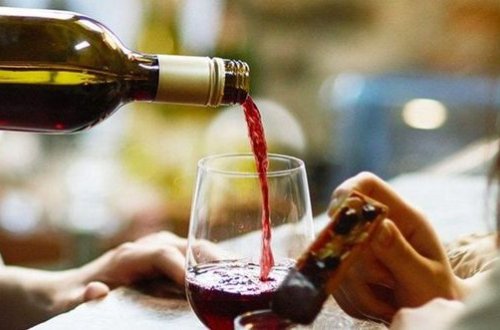 Алкоголь оказался способен продлевать жизнь