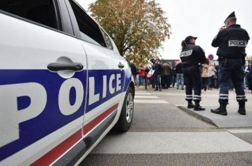 Полиция Франции задержала более 20 ночевавших на улице азербайджанцев