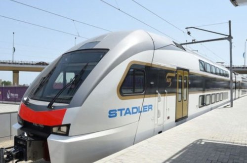 Bakı-Pirşağı elektrik qatarından istifadə edənlərə ŞAD XƏBƏR