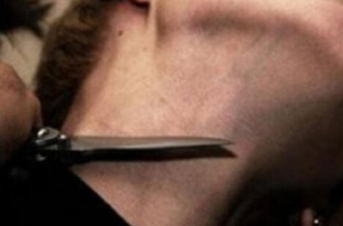 Aldatma yolu ilə evə girib bıçaqladılar – BAKININ MƏRKƏZİNDƏ QANLI CİNAYƏT