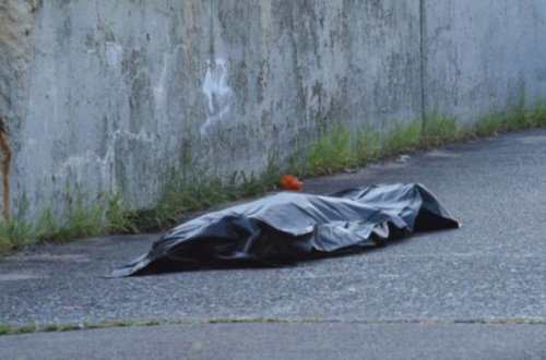 В Баку мужчина скончался от сердечного приступа, совершая покупки в магазине