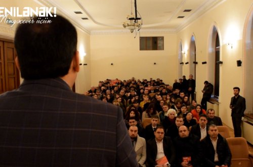 YÜZLƏRLƏ SEÇİCİ SƏBUHİ ABBASOVLA GÖRÜŞ ÜÇÜN MİNGƏÇEVİR DRAM TEATRINA AXIN ETDİ - VİDEO