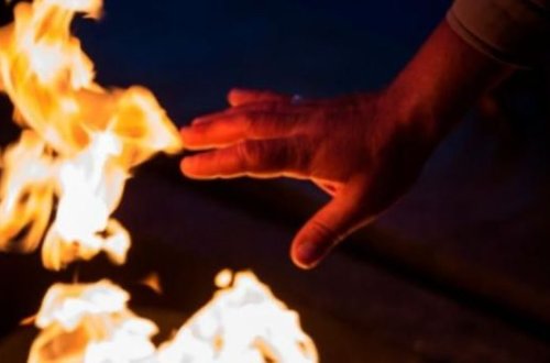 Sabirabadda dəhşət: 22 yaşlı gənc hamamda başına su əvəzinə neft tökdü, bədəni alışdı