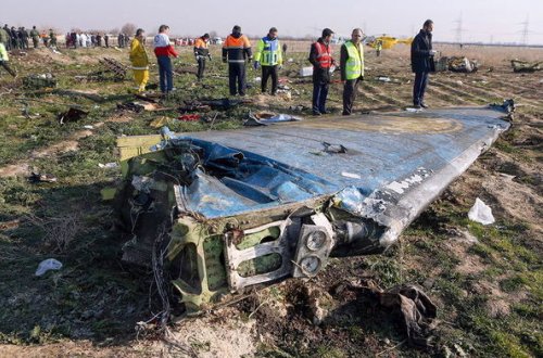 Tehranda Ukrayna təyyarəsinə dəyən raketi görən pilotun dispetçerlə danışıqları yayımlanıb - VİDEO