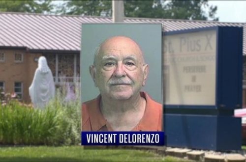 Pedofil-rahib uşağı dəfn mərasimində zorladı