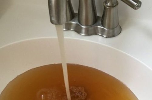 В Индии из водопроводных кранов полился алкоголь