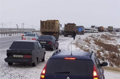 Qar Bakı-Quba yolunu iflic etdi - VİDEO