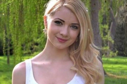 Полицейские утащили с пляжа туристку в бикини – ВИДЕО