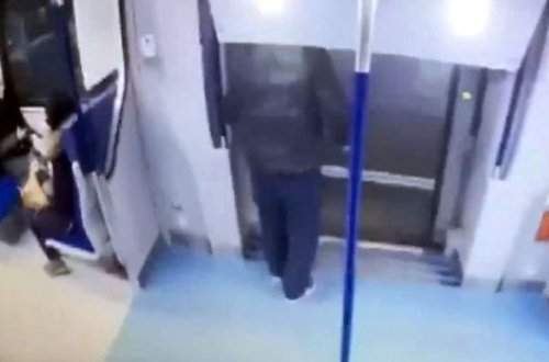 İşə getmək əzmi ilə qatardan tullandı - VİDEO