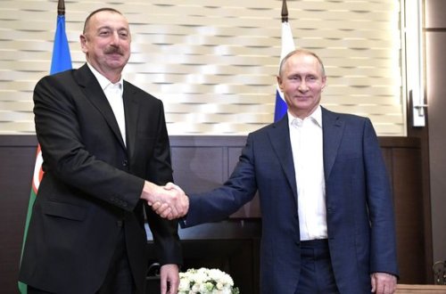 Putin İlham Əliyevi təbrik etdi
