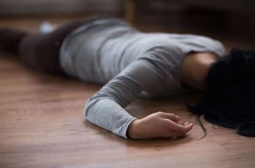 В Баку студентка погибла от отравления угарным газом