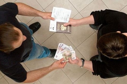 Azərbaycanlılara görə qanunu pozdu