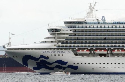 Число инфицированных Covid-19 на круизном лайнере в Японии превысило 200