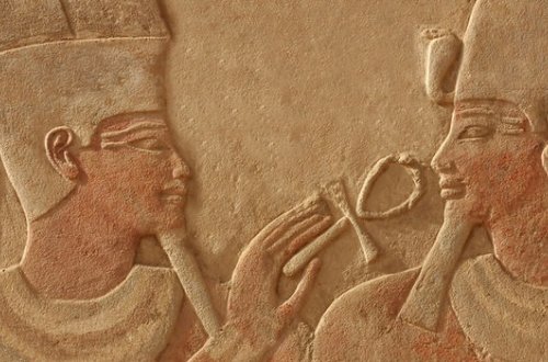 Египетские археологи обнаружили более 80 древних захоронений