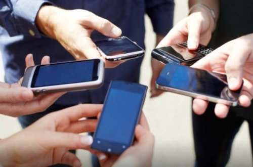 Mobil telefonunuzu kimin dinlədiyini bilmək istəyirsizsə bu 8 məxfi kodu yığın