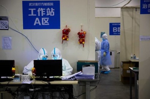 Главврач больницы в Ухане погиб от коронавируса - ФОТО