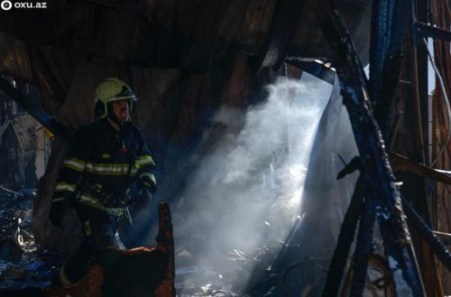 “Sədərək” ticarət mərkəzində yanğından geri qalanlar - FOTOREPORTAJ
