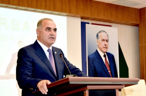 Göyçayda köməkçi icra başçısına “quyu qazır?”