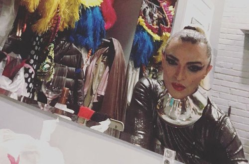 Cinsini dəyişib transgender olan rusiyalı müğənni səhnəyə qayıdır - FOTO/VİDEO