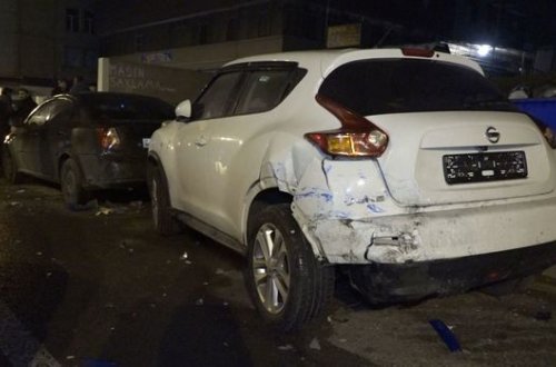 В Баку Mercedes протаранил четыре автомобиля: есть пострадавший – ВИДЕО