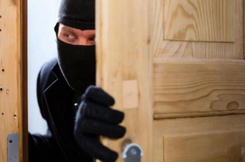 На юге Азербайджана ограбили женщину