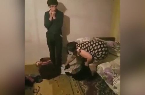 Azərbaycanda kişi arvadını xəyanət üstündə yaxaladı - VİDEO