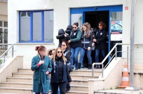 Türkiyədə fahişəliklə məşğul olan azərbaycanlılar tutuldu - FOTO