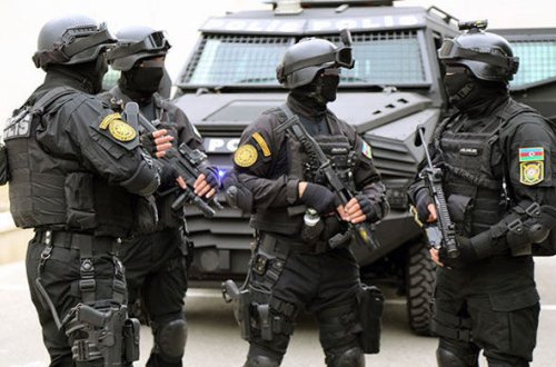 Gürcüstanda ağır cinayət törədərək, Bakıda gizlənən silahlı şəxs zərərsizləşdirildi - FOTO