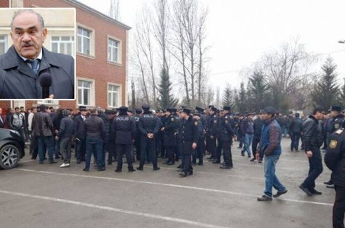 İcra başçısı aksiya keçirən əhali ilə görüşdü: 