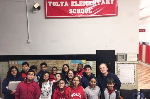 33 yaşlı müəllim yeniyetməyə narkotik verərək yoldan çıxardı