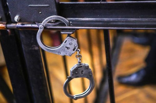 Обвиняемый в хищении крупной суммы экс-директор предстал перед судом