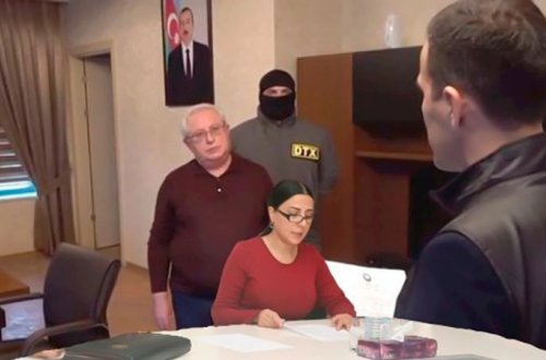 Ev dustağı edilən icra başçısının xanım müavini barəsində sensasion iddialar