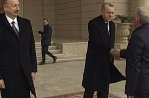 Əli Əsədovun Ərdoğanla salamlaşması Türkiyə mətbuatında gündəm oldu - VİDEO