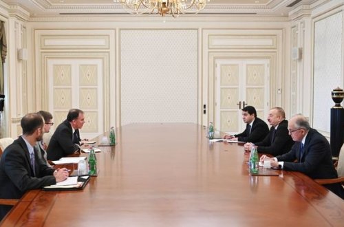 İlham Əliyev ABŞ Dövlət katibinin enerji diplomatiyası üzrə müavininin müşavirini qəbul etdi - FOTO