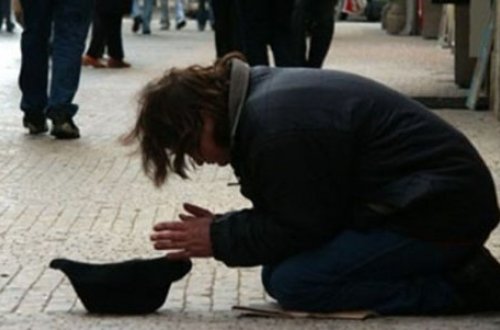 II qrup rabitəçi əlil: “Küçələrdə dilənirəm, ət üzünə həsrətik” - Ürəkdağlayan video