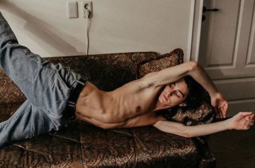 Откровенная фотосессия азербайджанского актера удивила всех - ФОТО