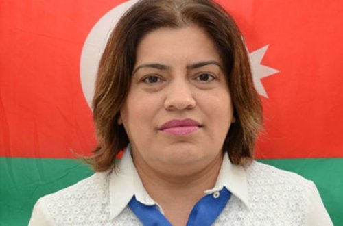 Elina Hacıyevanın ölümündə ittiham olunan məktəb direktoru yenidən hakim qarşısına çıxarılır